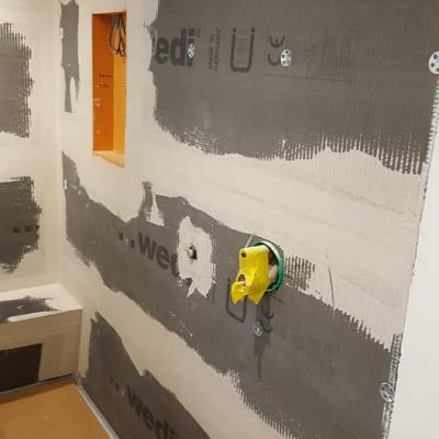 Bathroom Leachlade Wall 2