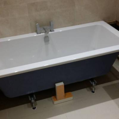 Creme And Marfil Marble Wall 1